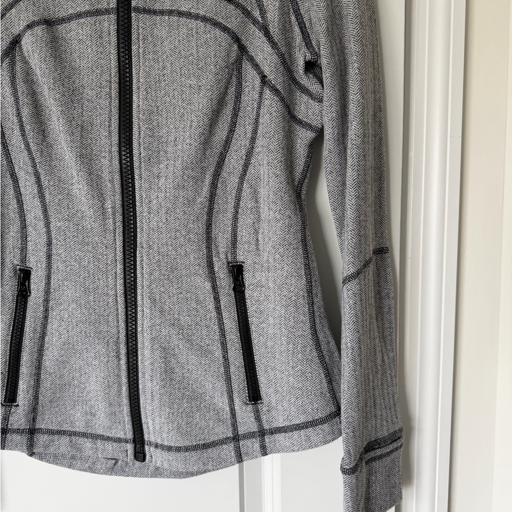 Lululemon Herringbone Gray Define Jacket - Picture 4 of 8